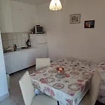 Tojo Apartment