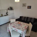 Apartment Tojo *