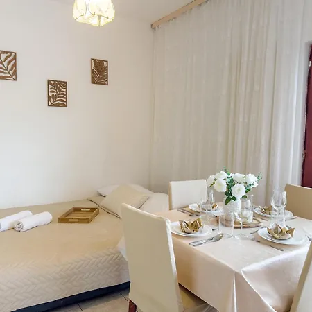 Tojo Appartement Grebaštica